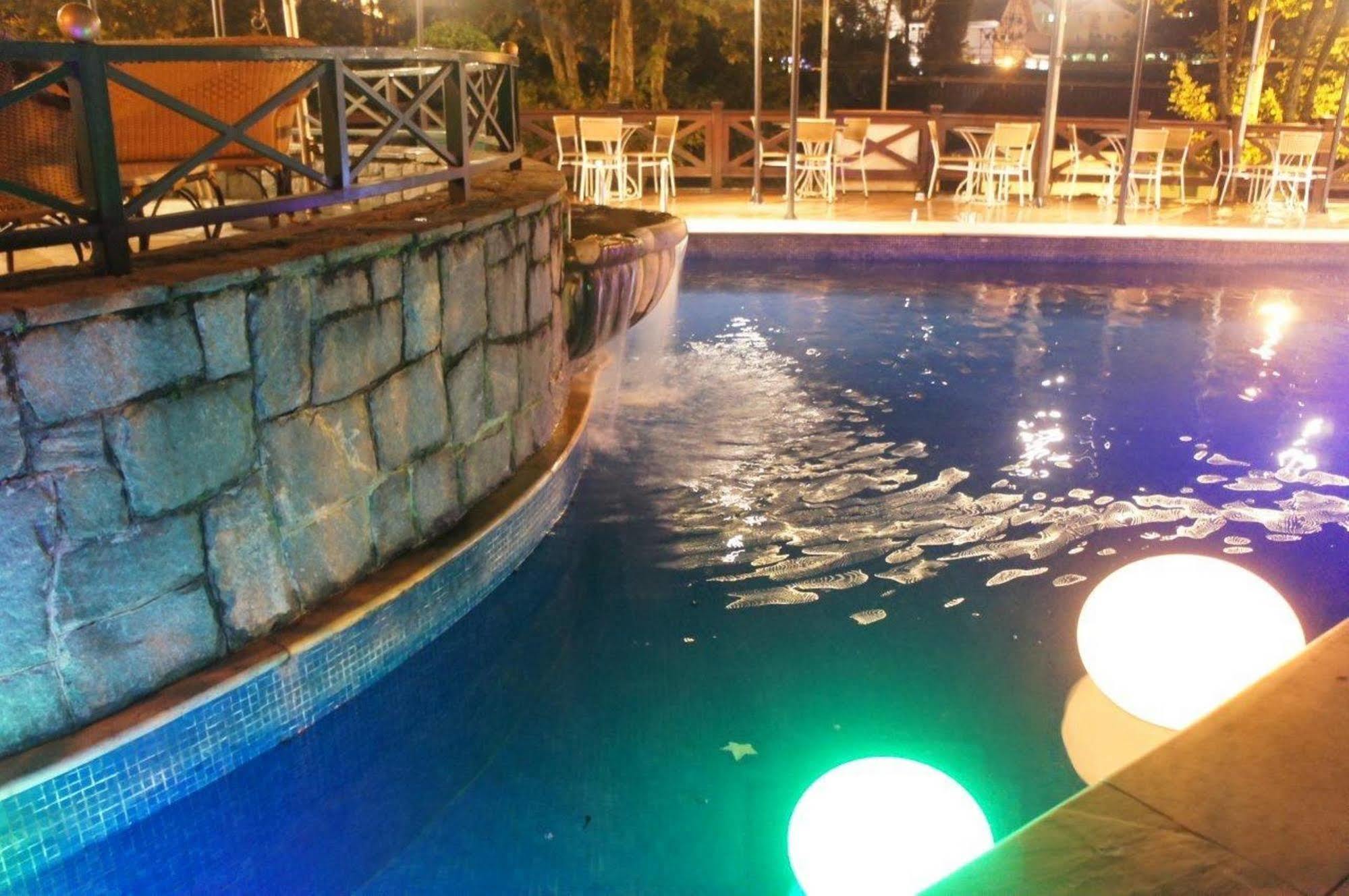 Hotel Frontenac Campos do Jordão Eksteriør billede